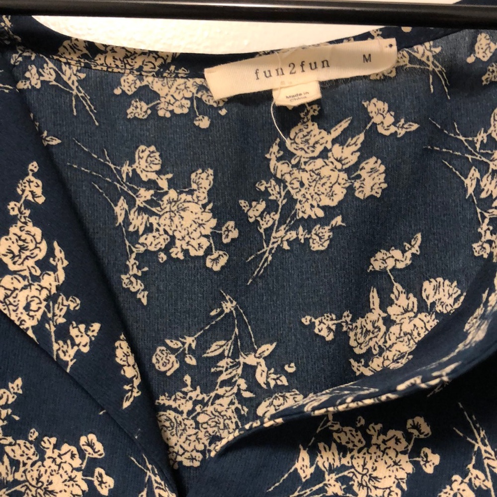 Blue blouse - Picture 2 of 3
